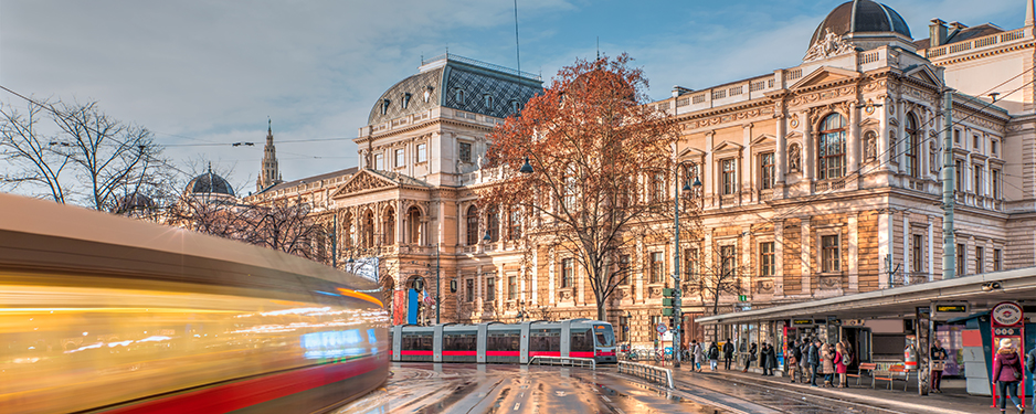 CEM at European Peptide Symposium